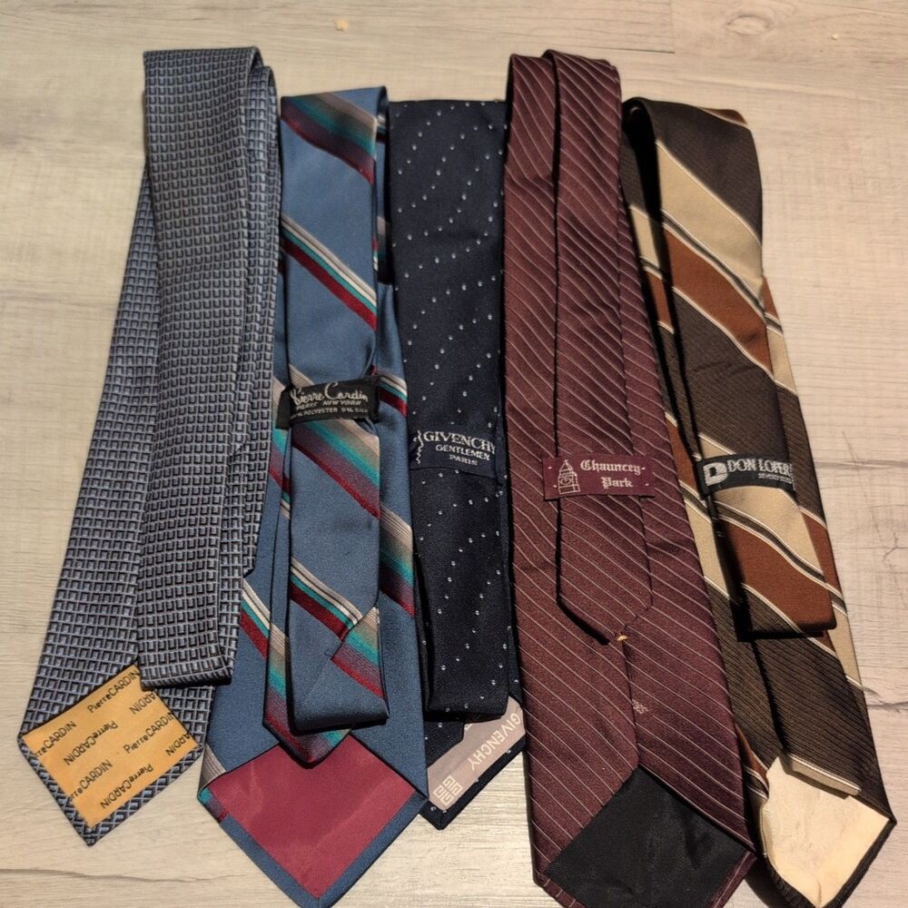 LOT OF 5 VINTAGE Silk ties Givenchy 2 Pierre Cardin chancery Park, Don loper